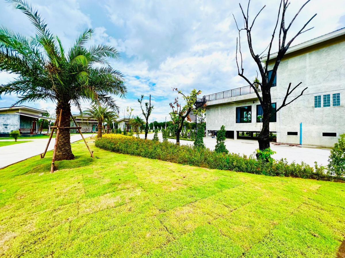 Farm View Resort @Uthai Thani ฟาร์มวิว รีสอร์ท อุทัยธานี Nong Khayang Exterior foto